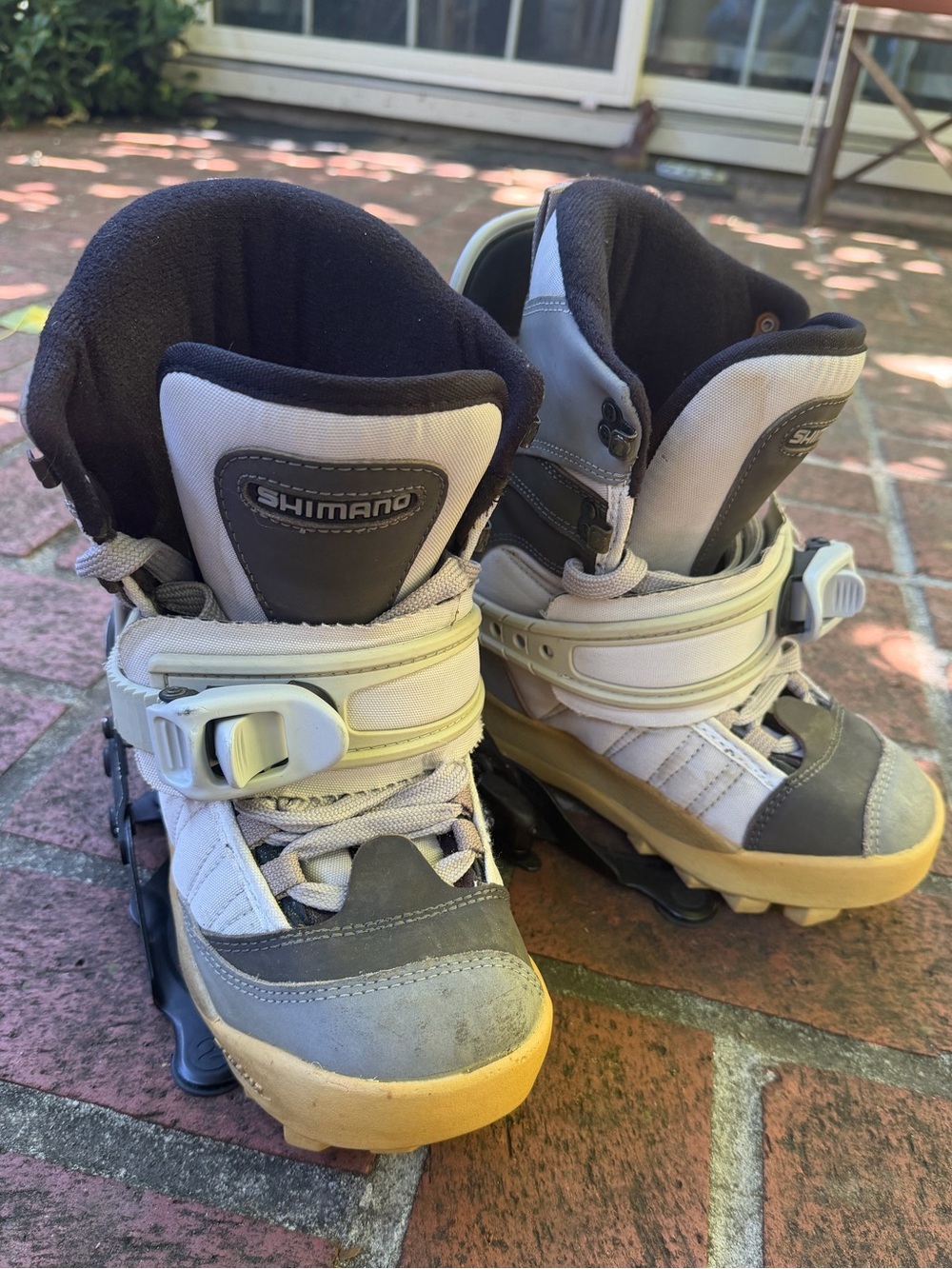 Vintage Shimano Clicker Step-In Snowboard Boots